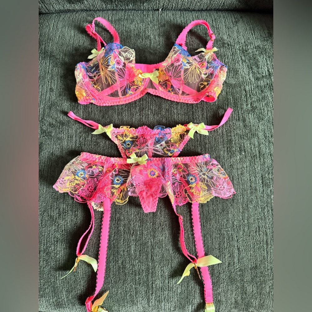 New Agent Provocateur Luxury Lingerie Set